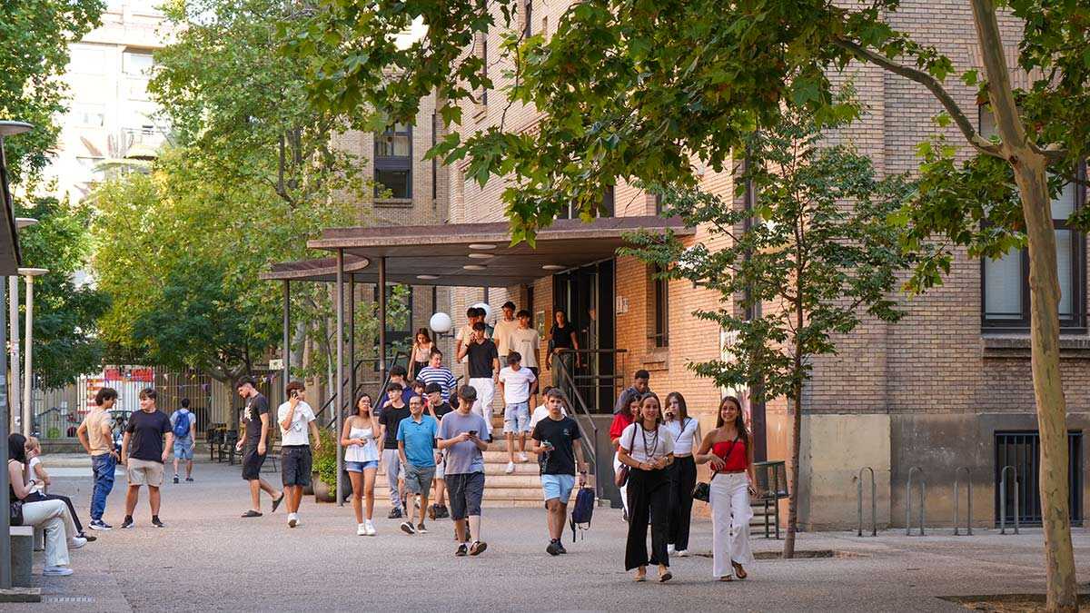 Unizar welcomes new students: “It makes the first day less of a shock”