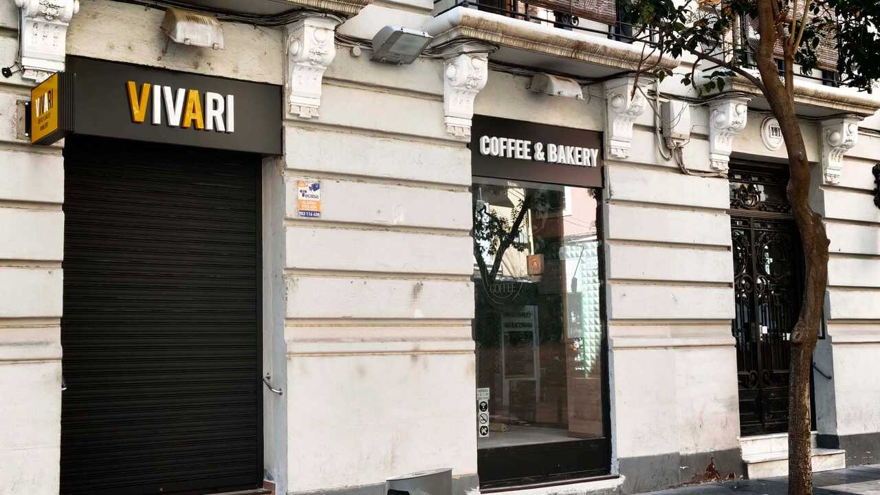 The coffee shop opening its third location two minutes from El Pilar: coffee and croissant for €2.10