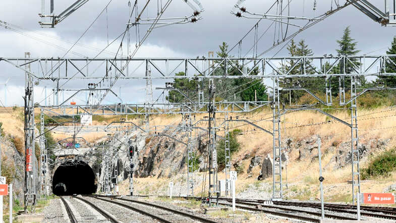 Rail travel loses 30.7 million passengers in first half of 2026