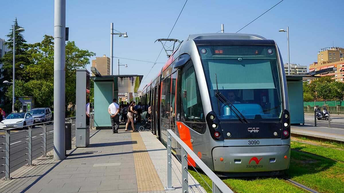 Heads up: the tram will run 24 hours this weekend as Vive Latino 2026 begins