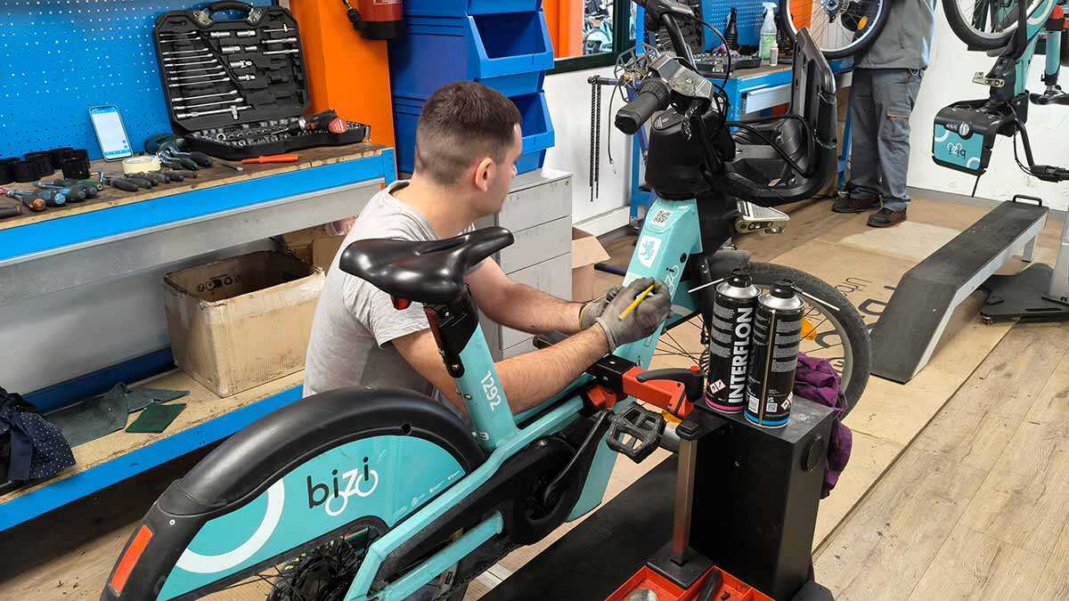 Bizi Zaragoza doubles workshop staff to tackle breakdowns and vandalism