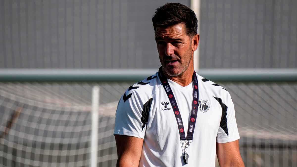 How Antequera view Real Zaragoza: "The pressure is on them; they're obliged to win every game"