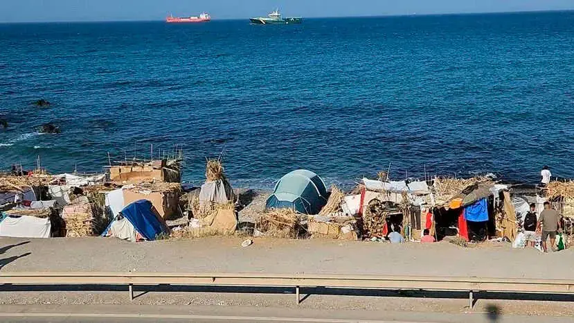 Government authorizes tents for migrants across 16,000 square meters at Ceuta port
