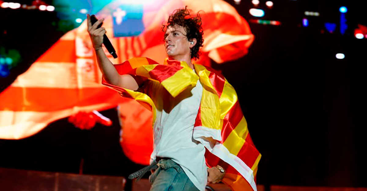 Guitarricadelafuente gets emotional at Vive Latino: "I'm proud to feel Aragonese"