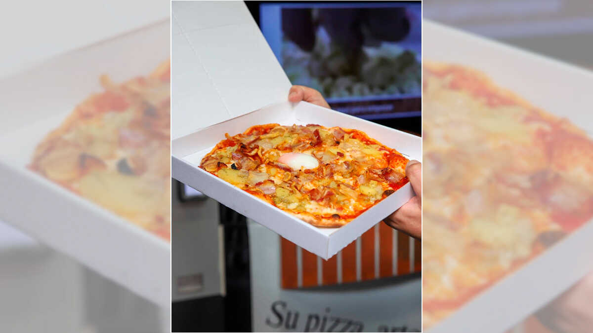 New 24-hour pizza vending machine opens in Zaragoza neighborhood, ready in just three minutes