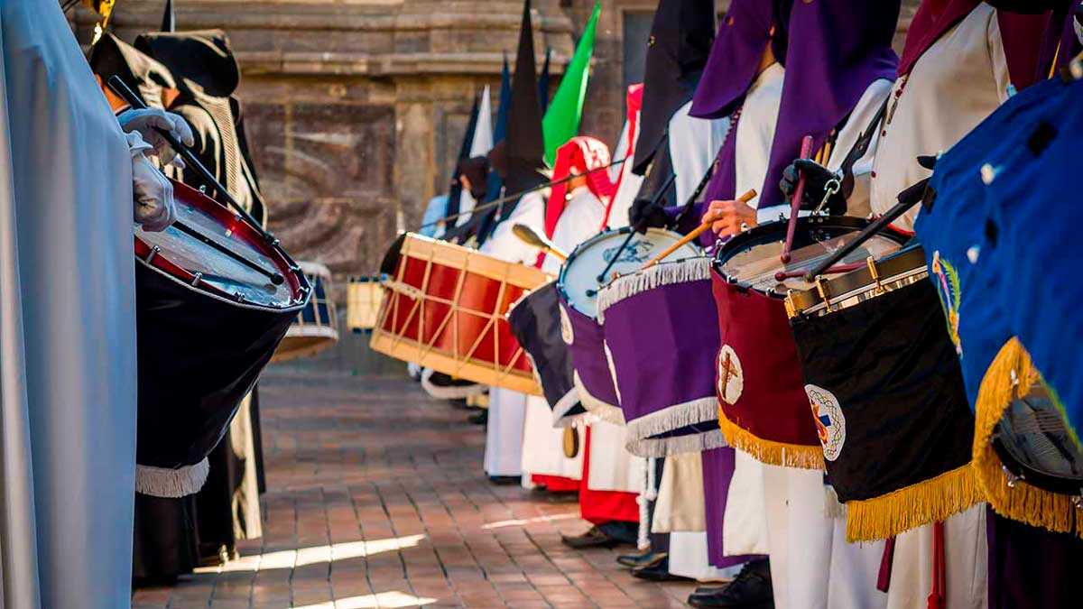 The grand procession bringing Holy Week drums to Zaragoza’s streets this October