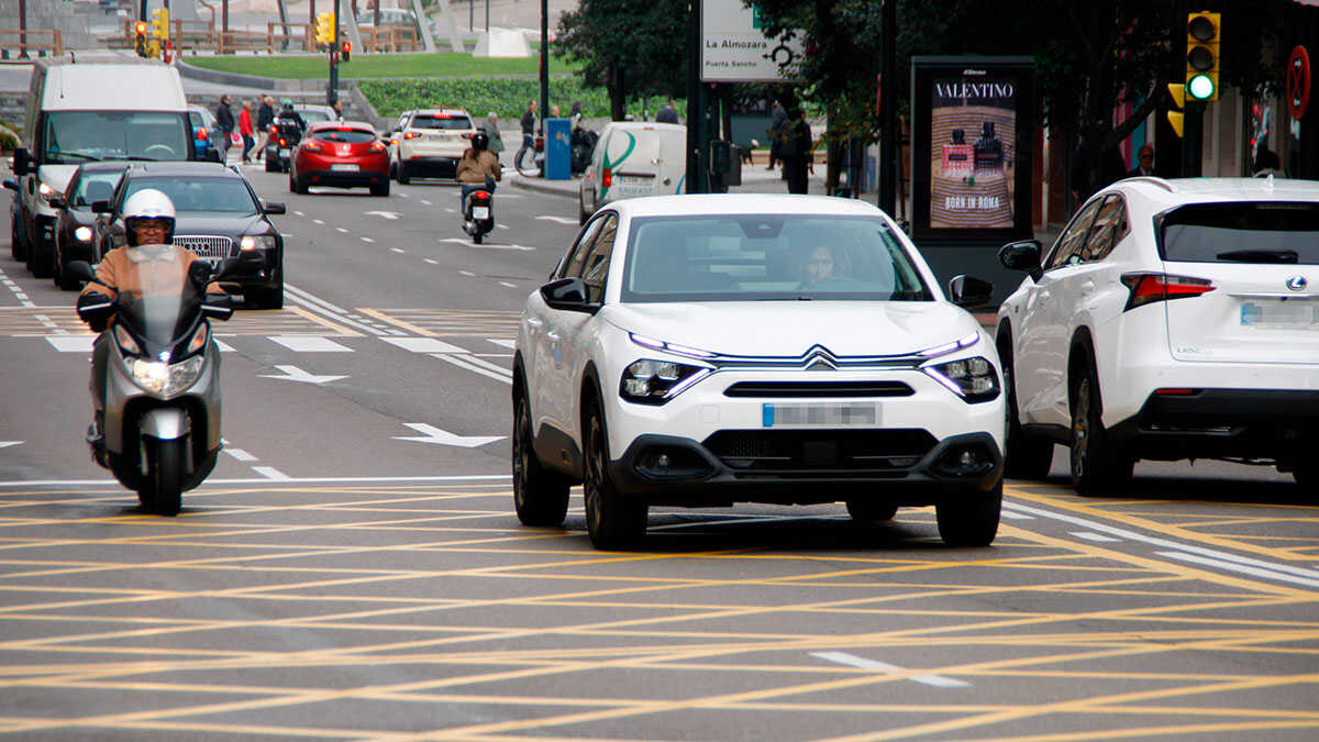 How to Navigate a Roundabout in Aragón: DGT Warns of Common Mistake