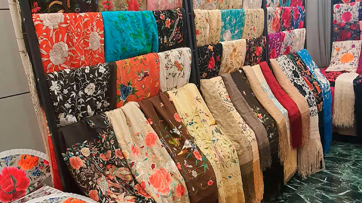 Neither folded nor stuffed in a drawer: how to store a Manila shawl so it lasts for years