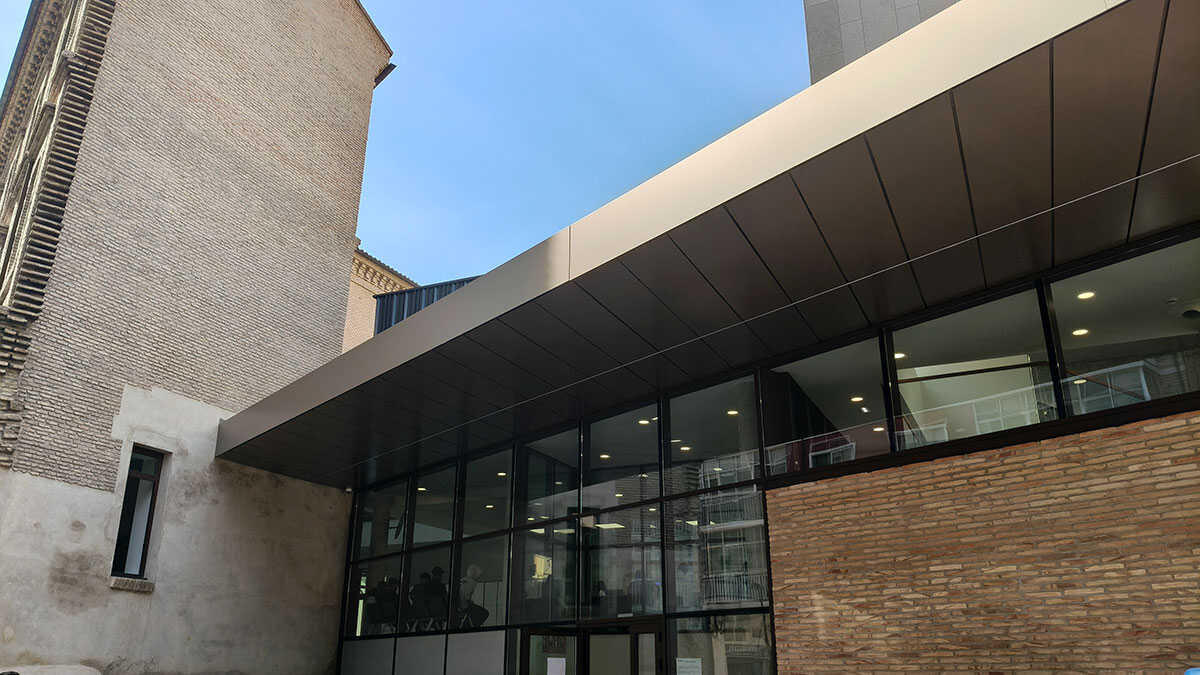 26-year-old arrested after resisting police at Zaragoza shelter