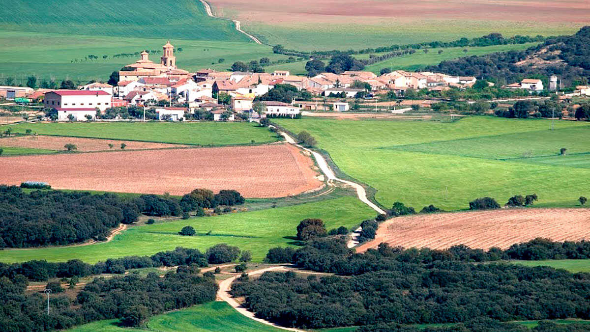 No Full Swings or School Backpacks: These Aragonese Towns Have No Children