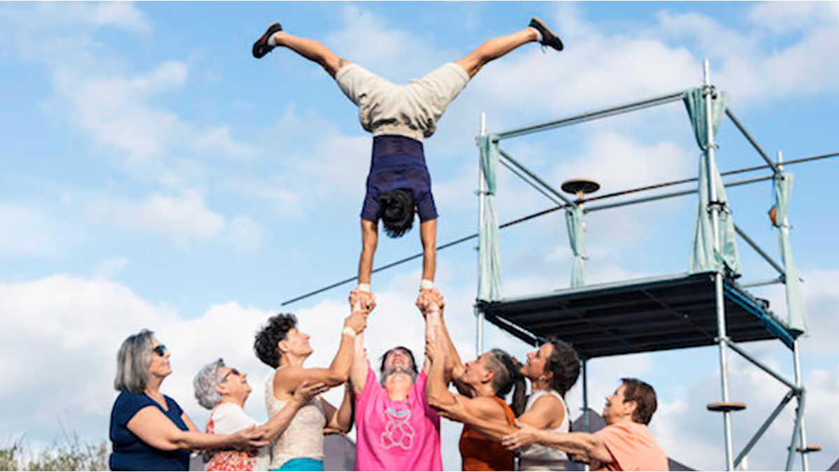 The Zaragoza town that turns its streets into circus tents with open-air shows by acrobats, jugglers and clowns