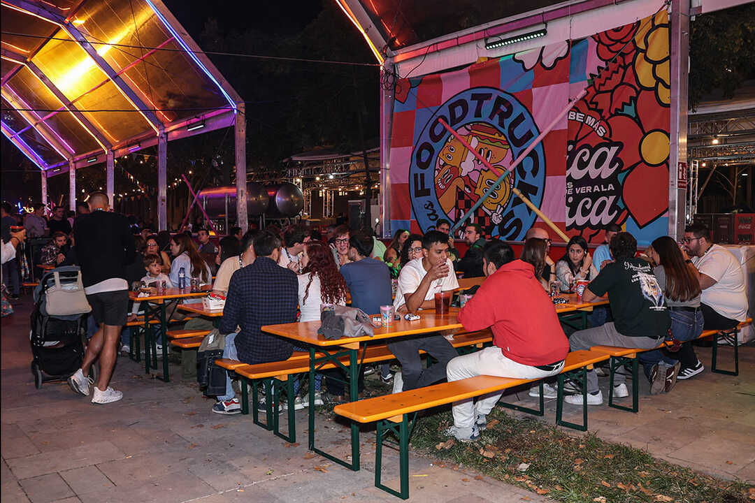 Everything You Can Eat Gluten-Free at the Food Trucks of the 2026 Pilar Fiestas: Burgers, Arepas, Bravas and More