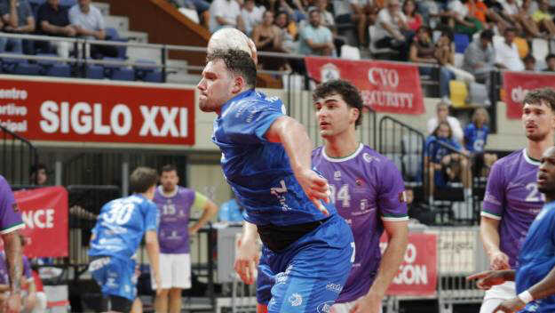 BM Contazara open the season with a loss to Guadalajara as Bada Huesca return from Zamora with a win