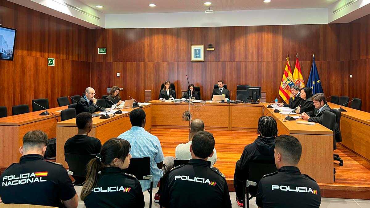 Trial in Zaragoza over four chokehold robberies after 2024 office party dinners: “I didn’t think it would become so complicated”