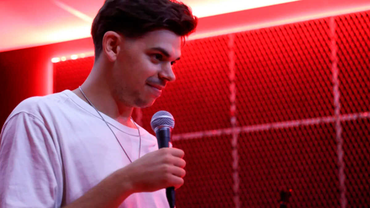 The young comedian set to perform at Zaragoza’s new comedy venue: “I started doing comedy after a late-night date went wrong”