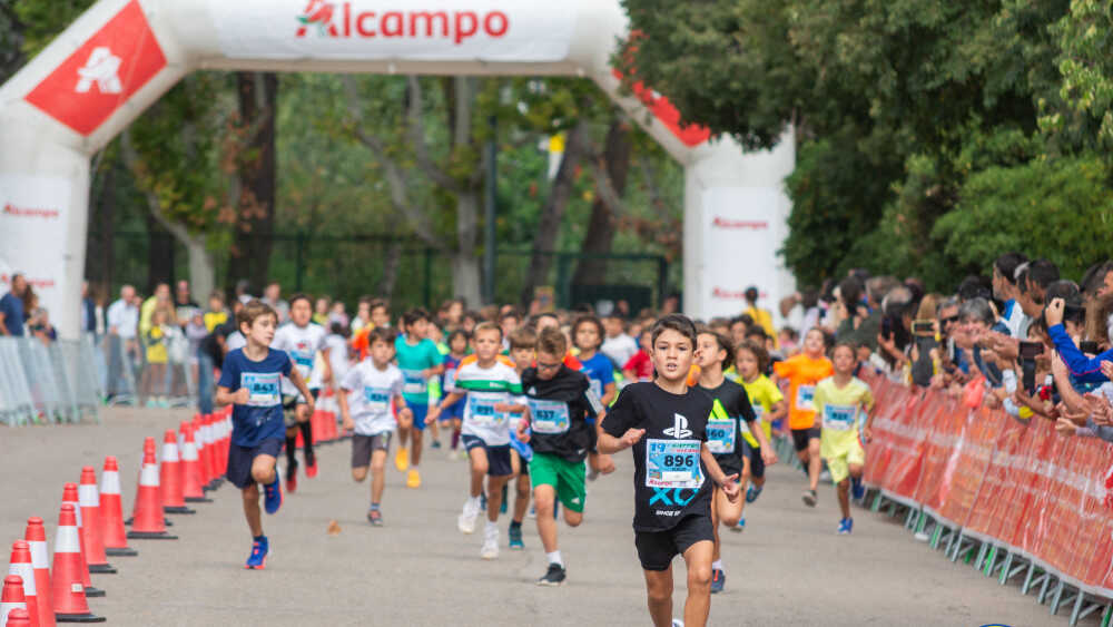 The youngest runners will fill Zaragoza for the 20th Carrera de la Infancia: more than 1,700 participants and a €400 prize
