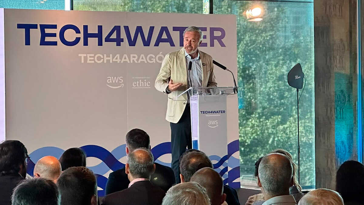 Jorge Azcón: “The Data Center Decree Won’t Stop Electricity Bills From Rising”