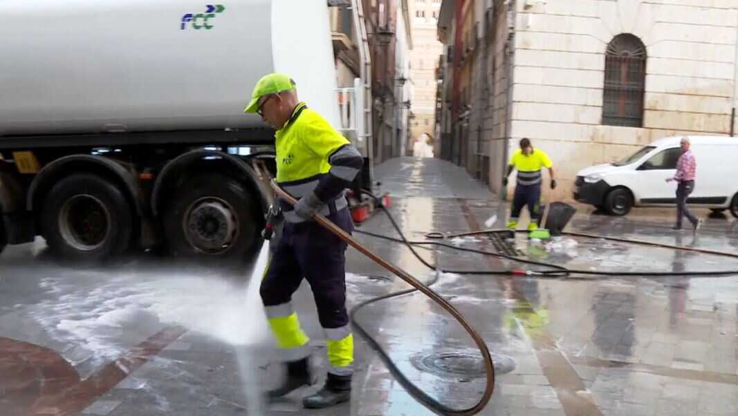 Last Chance to Avert Cleaning Strike Threatening Pilar Festivities