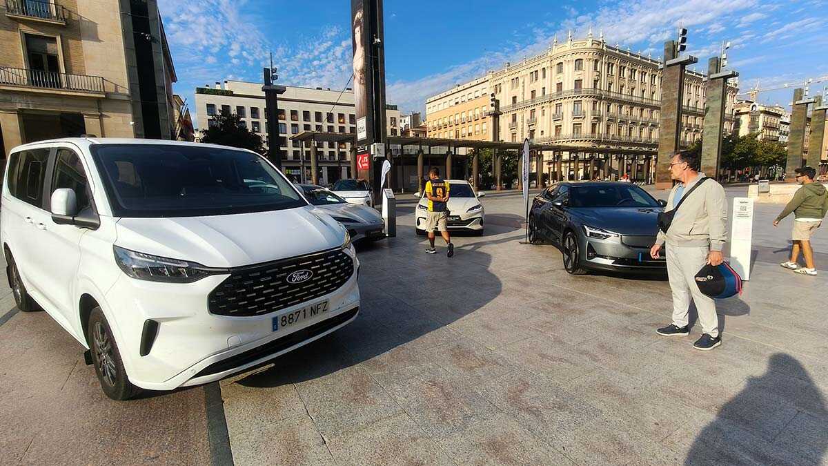 Zaragoza’s adapted taxis face a shift to electric vehicles costing over €50,000