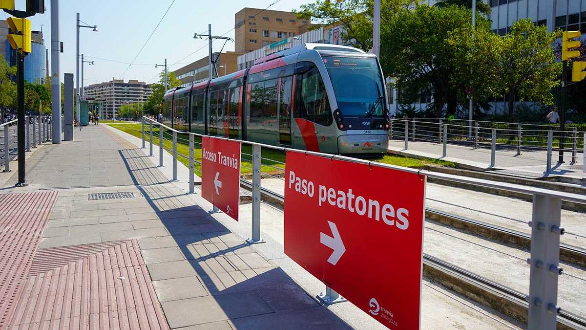 Take care if traveling by tram this Monday: works will suspend service in Valdespartera, with buses available