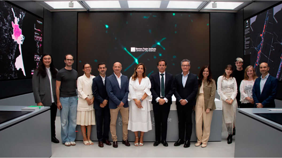 Chueca Visits the Norman Foster Institute in Madrid to Boost Urban Innovation