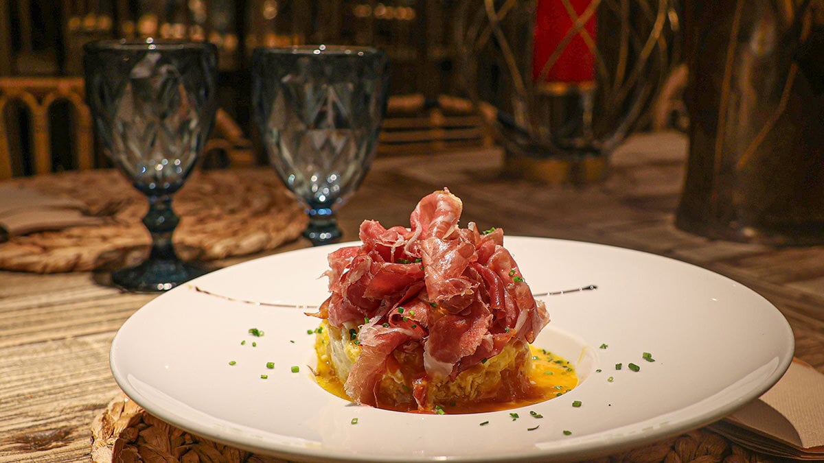 The Food Route You Can't Miss on Zaragoza's Calle Mayor: Bars for Eating Well in the Historic District