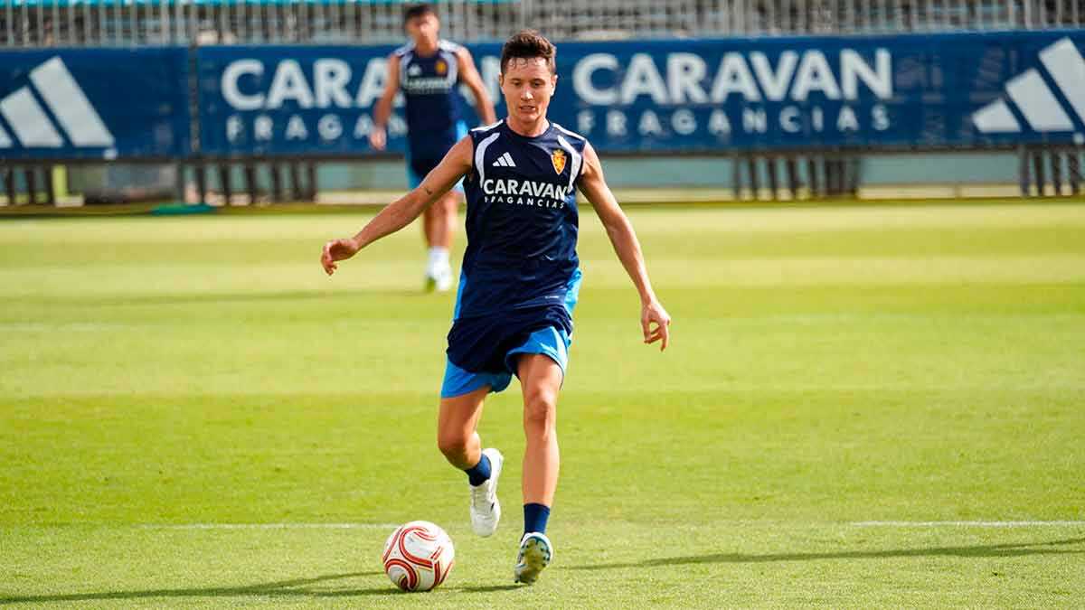 Aitkenhead visits as Ander joins Real Zaragoza training for first 15 minutes