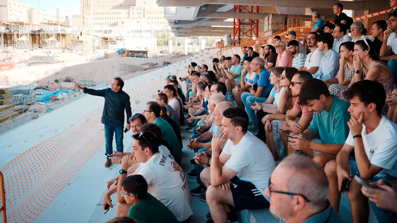 La Romareda welcomes its first visitors with Open House: this is how the guided tour unfolded