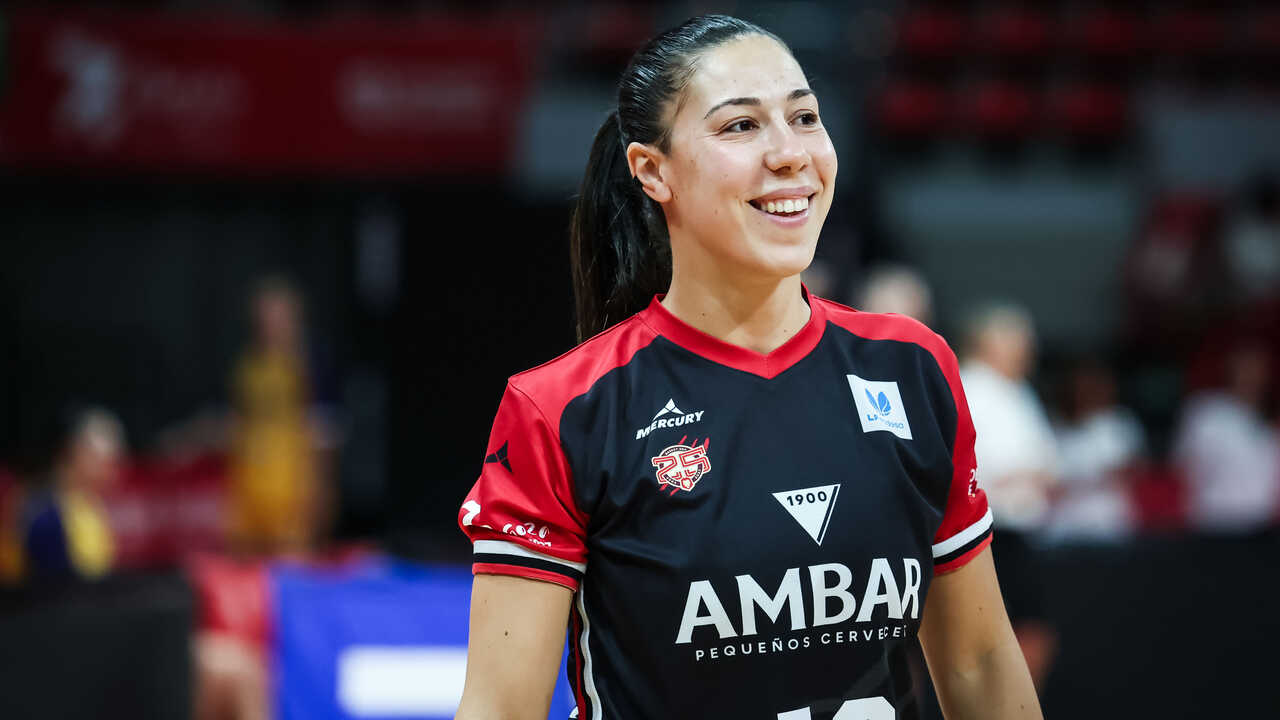 Laia Flores has the Super Cup in her sights: "We want to lift the trophy again"