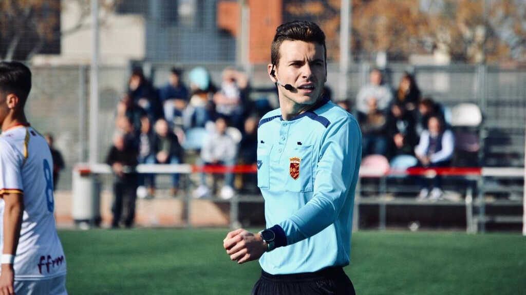 Referee Roca Robles to officiate Ibiza-Real Zaragoza in his second Primera RFEF season