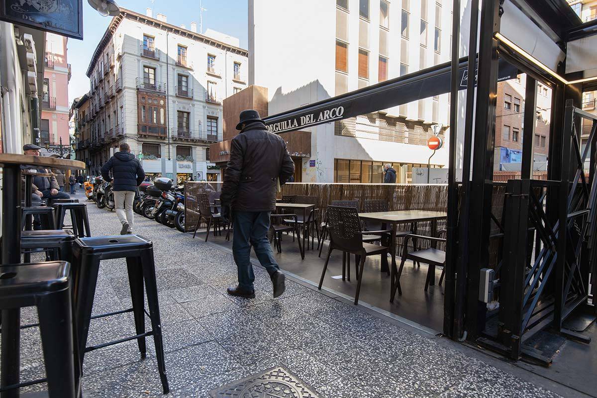 Last Days to Apply for 2027 Terraces and Outdoor Seating in Zaragoza With a 40% Discount