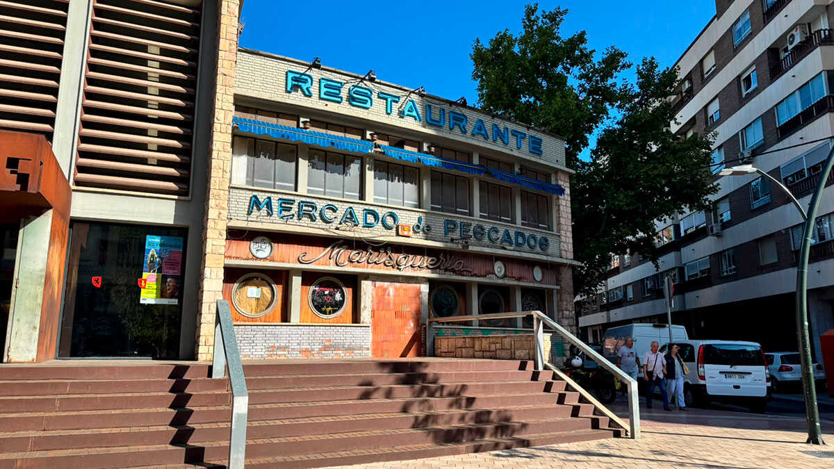 From Fish Market to Civic Center: Six Decades of History on Zaragoza’s Avenida Navarra