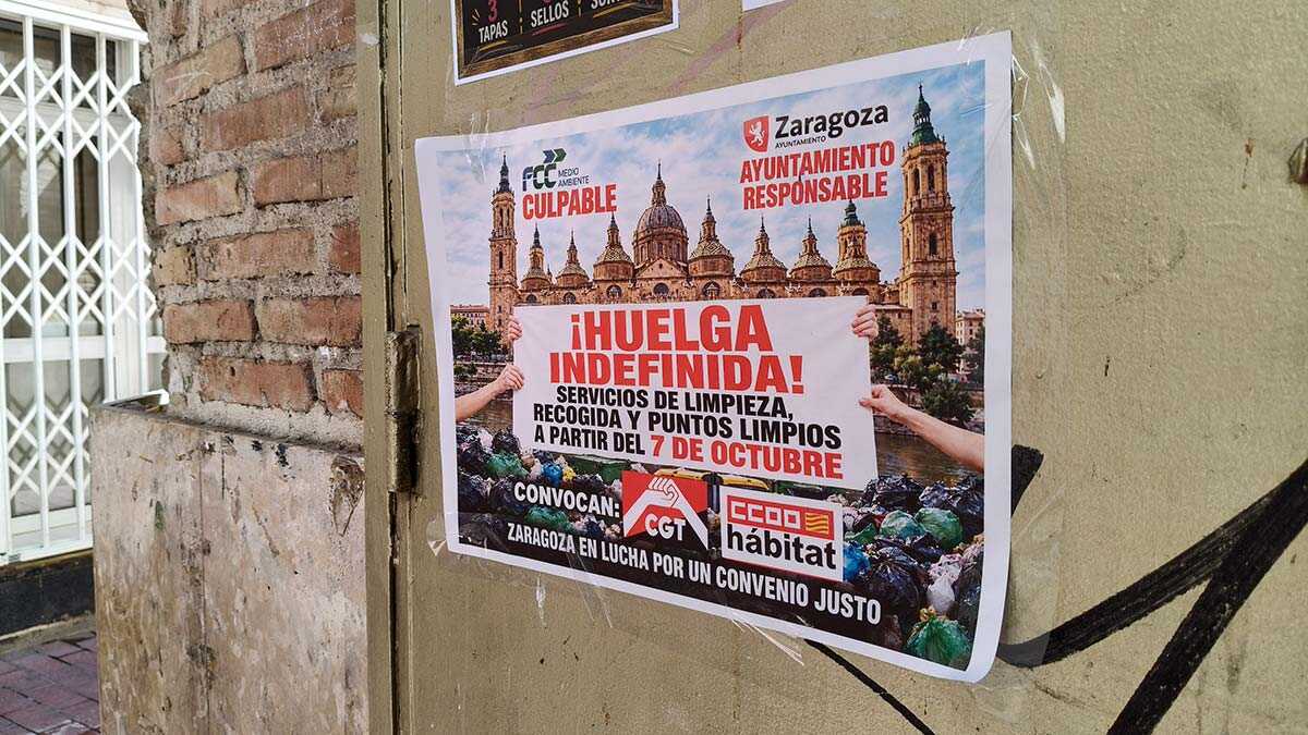 Zaragoza's indefinite street-cleaning strike begins, with pickets at FCC facilities