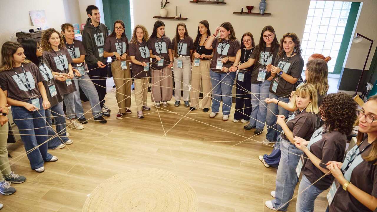 Six rural schools in Aragon to become classrooms for future teachers