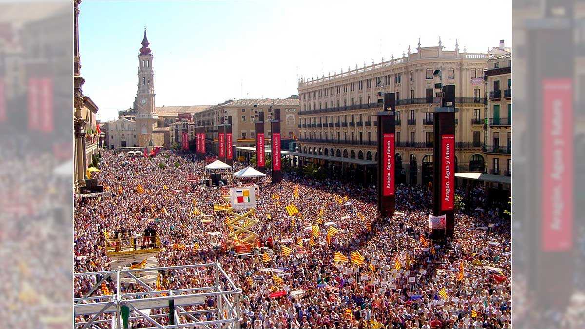 25 Years Ago in Aragon: Nearly 300,000 People Packed Zaragoza’s Plaza del Pilar in a Historic Protest Against the Water Transfer