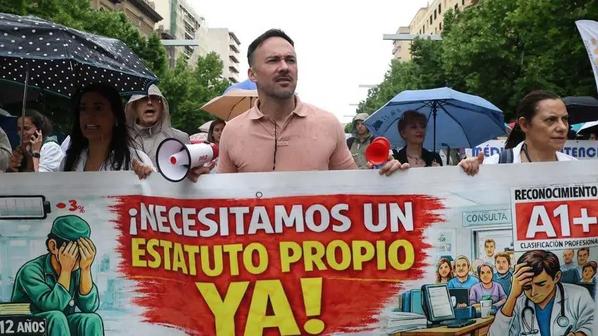 Doctors postpone indefinite strike scheduled for October 28 after elections are called