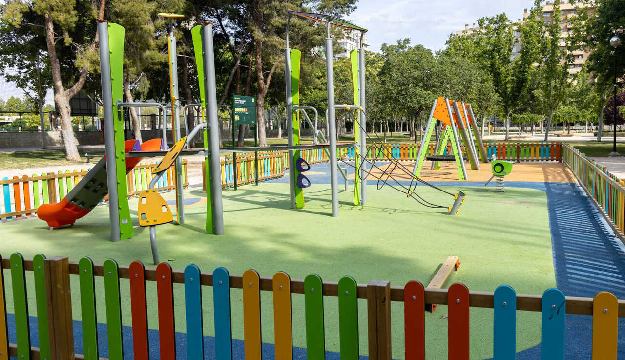 New Swings and Playgrounds in Zaragoza: Seven Spaces Set for a Makeover