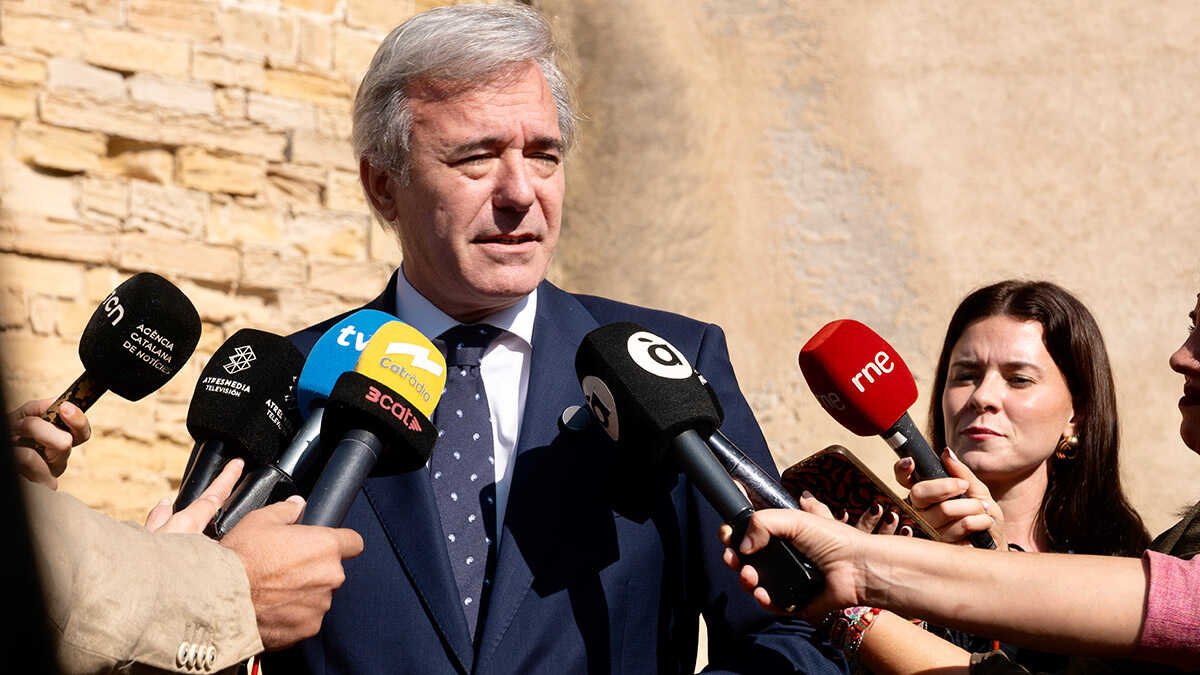 Jorge Azcón: “Sánchez came to Aragon not to talk about Aragon; he could have said the same in Galicia or Andalusia”