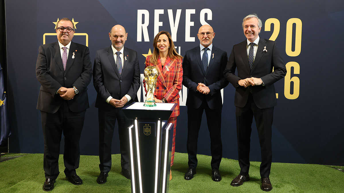 Zaragoza embraces the World Cup trophy: "We are experiencing a very exciting moment"