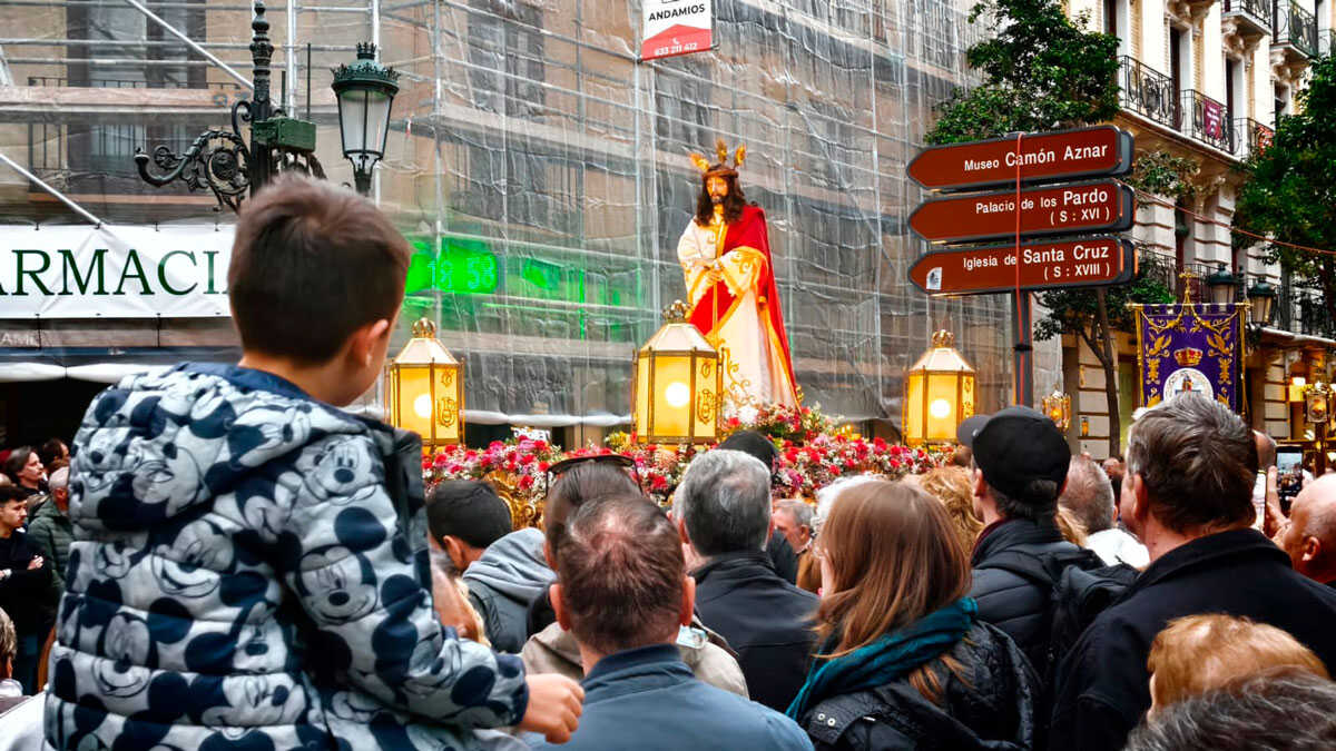Zaragoza revives Holy Week devotion in October with a procession of drums and incense