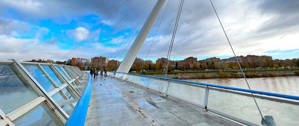 Zaragoza to inspect the Pasarela del Voluntariado stay cables: when crossing will be prohibited