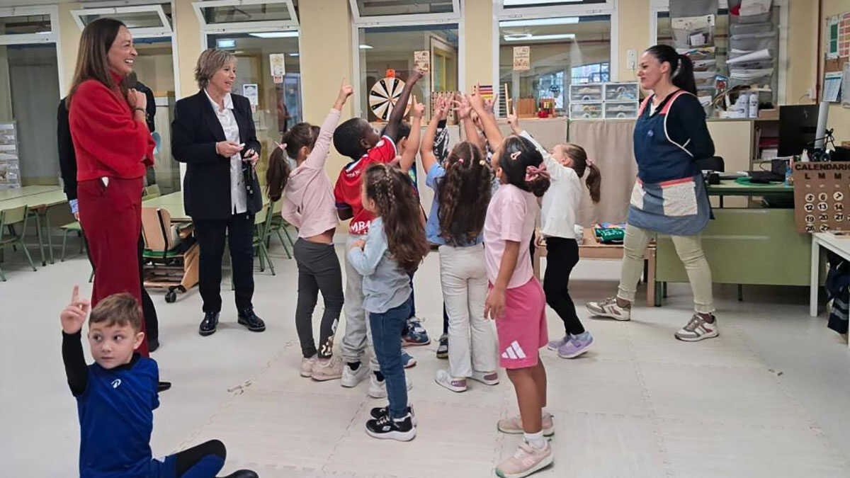 CEIP Hermanos Marx installs fans in classrooms, but some spaces still need cooling