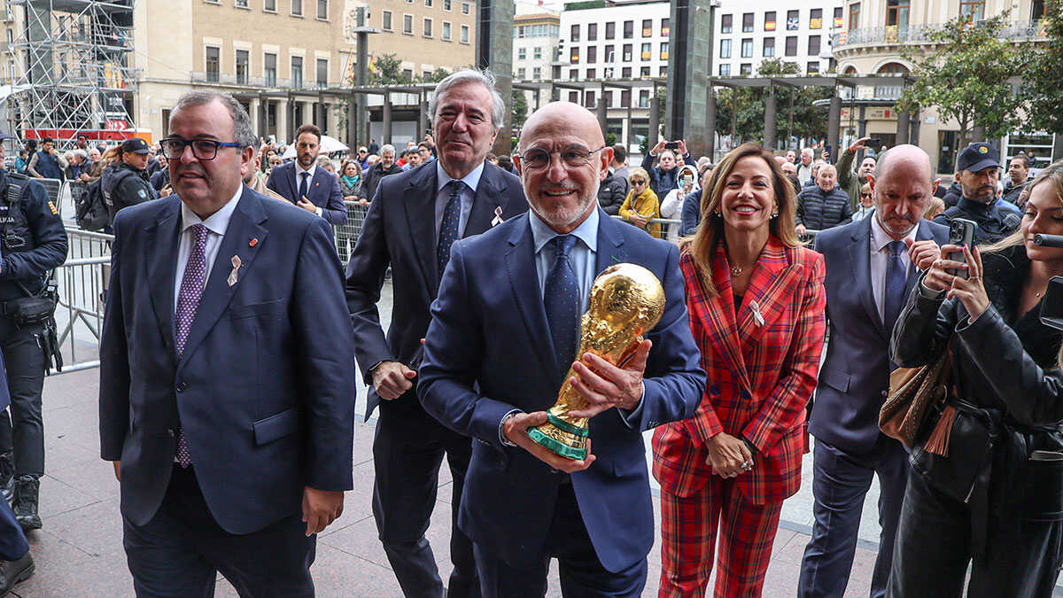 Natalia Chueca congratulates Luis de la Fuente on winning Best Coach award: "He represents the pride of being Spanish"