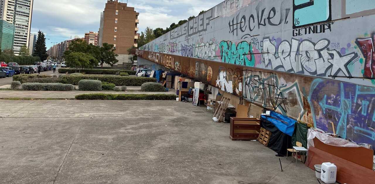 Settlement next to Castillo Palomar Park grows, worrying Delicias residents