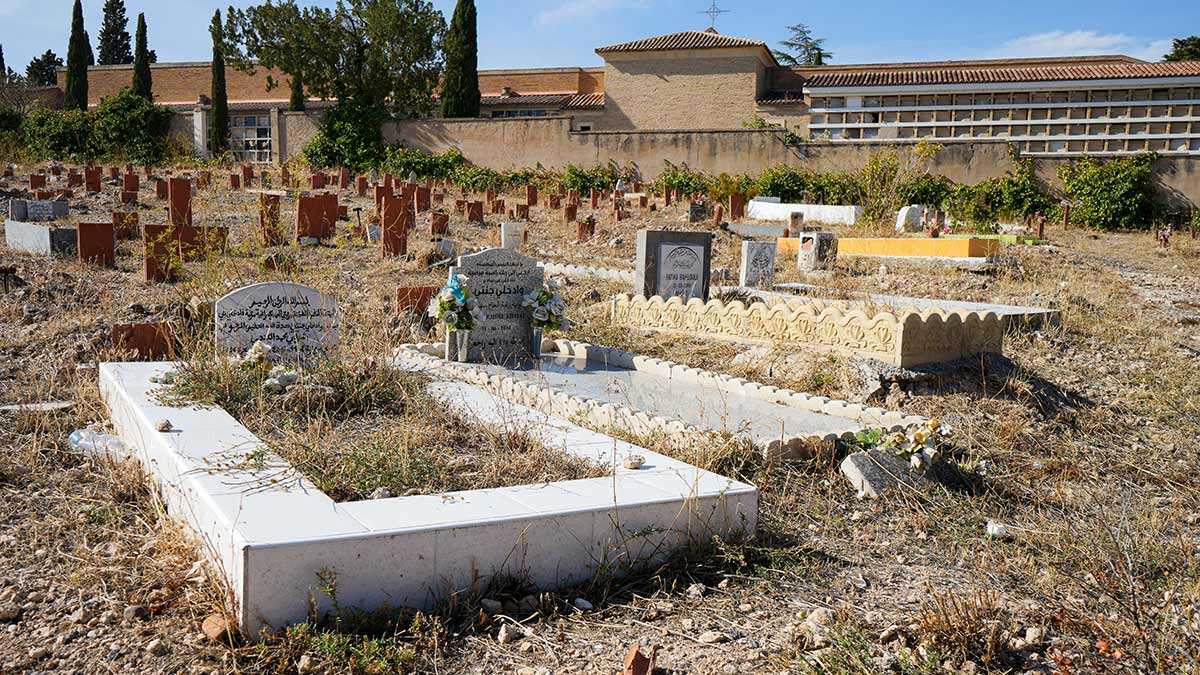 Why Some Coffins in Zaragoza’s Muslim Cemetery Have Holes
