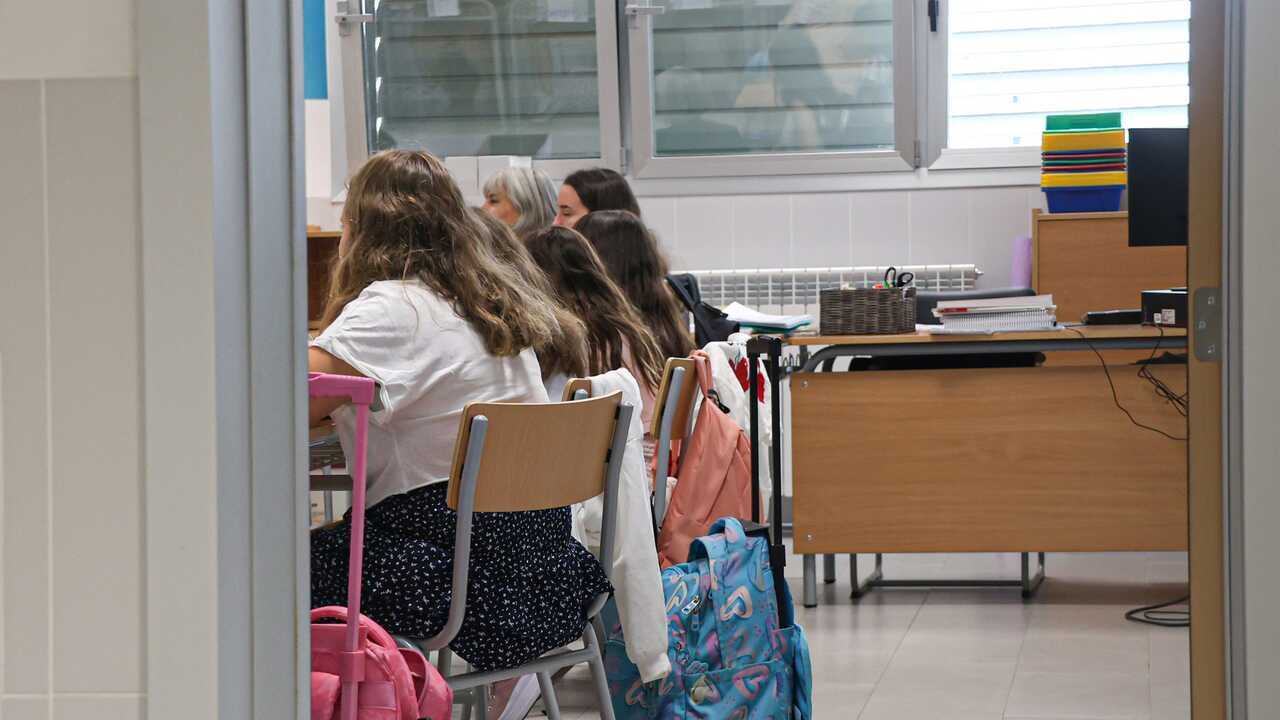 More than 2,000 fans and 350 air conditioners: these are the 116 schools benefiting