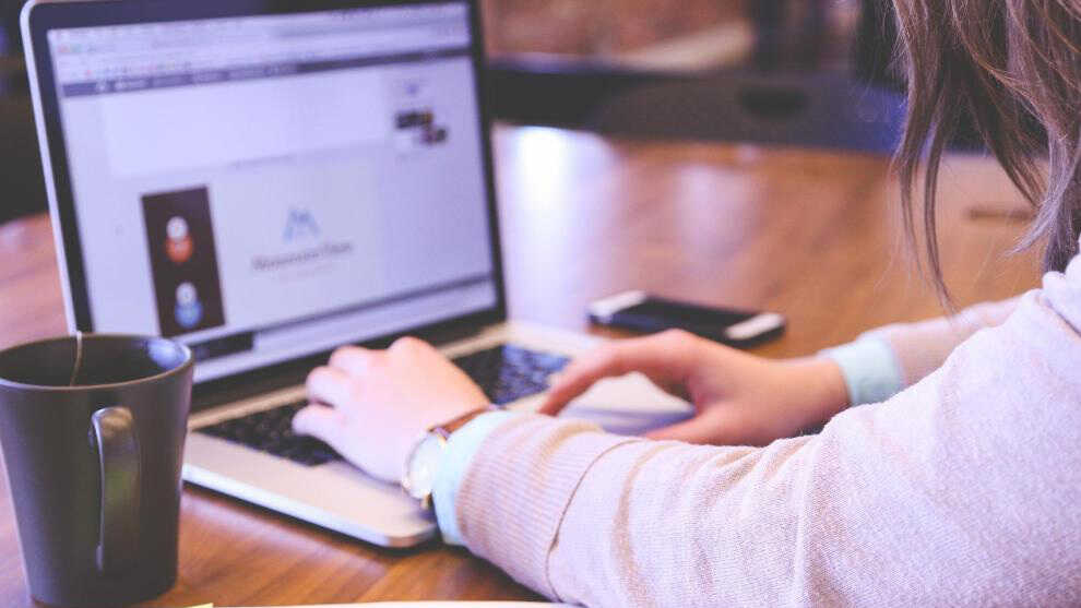 Robotics, AI and coding: Aragón’s new training offer for teachers includes 2,885 places